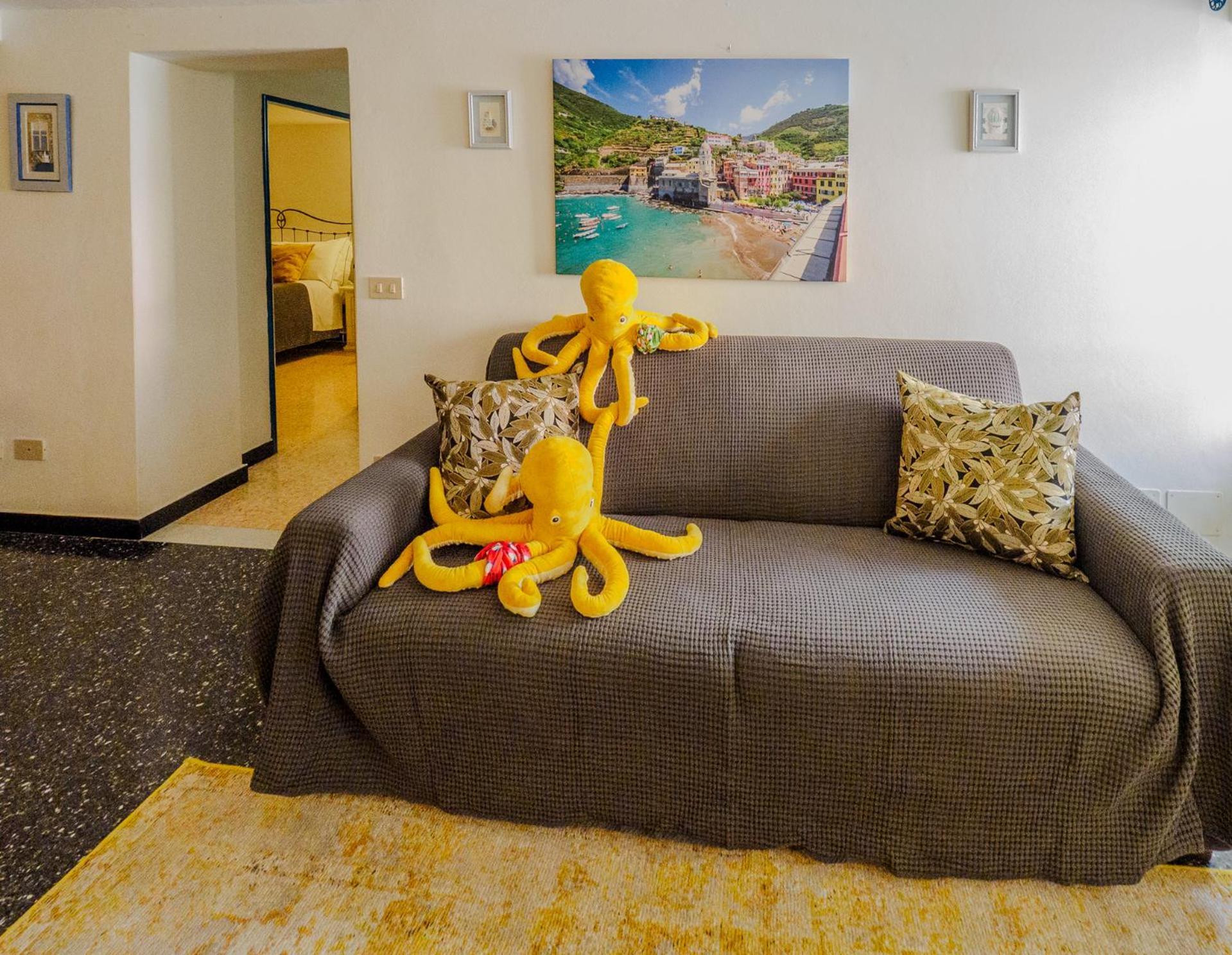 Mainetta Sea View Apartment With Ac เวอนาซซา ภายนอก รูปภาพ