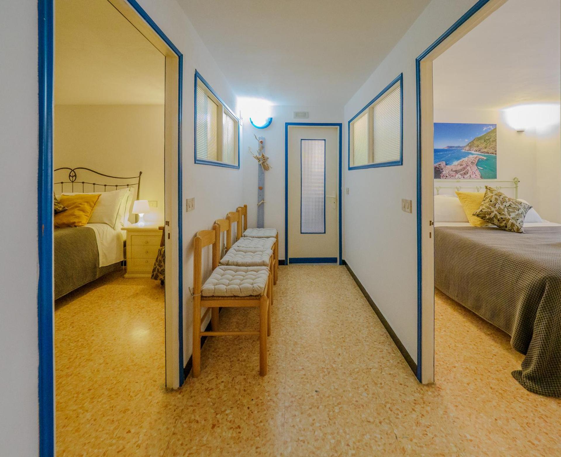 Mainetta Sea View Apartment With Ac เวอนาซซา ภายนอก รูปภาพ